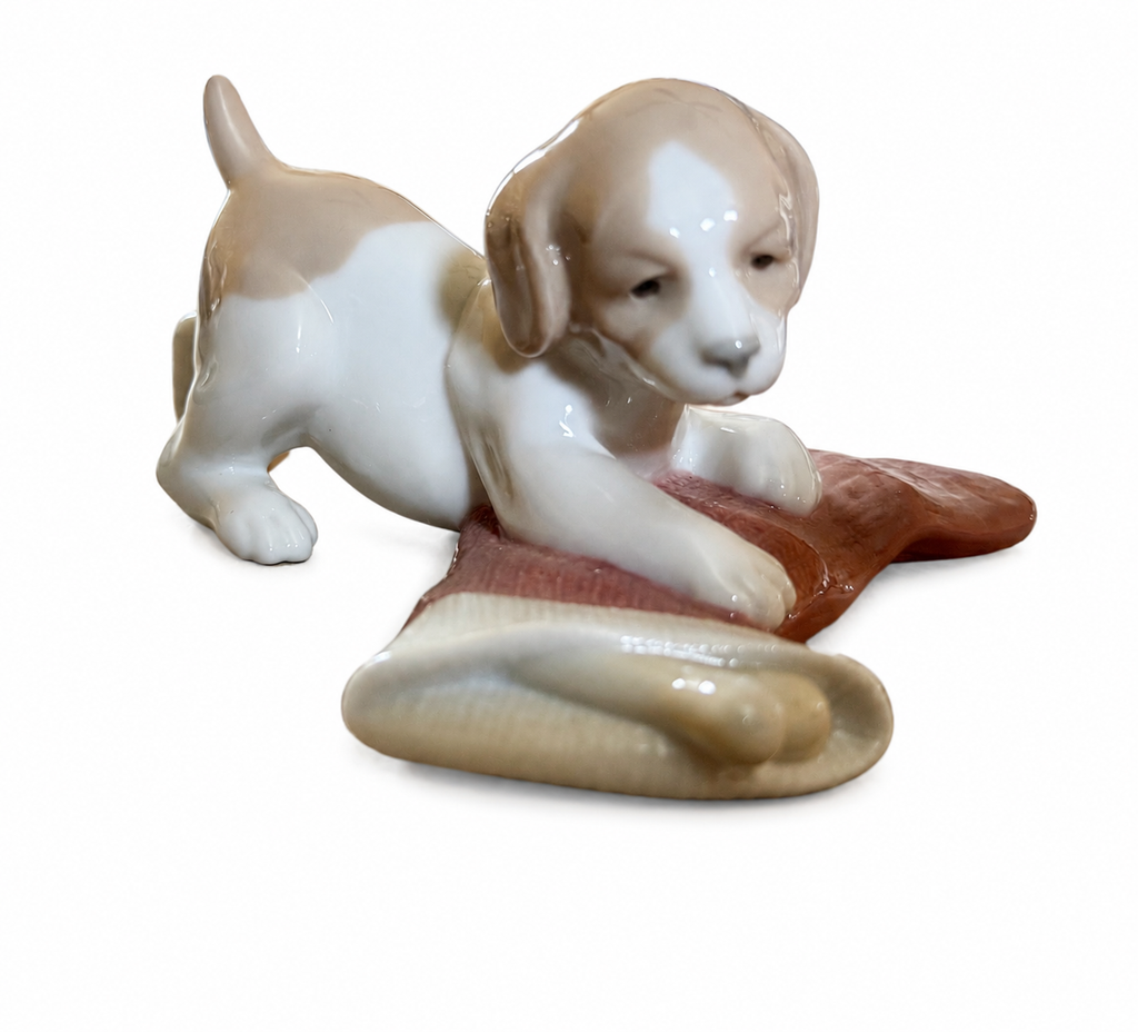 Vintage NAO by Lladro "Puppy's Christmas" Porcelain Figurine #1435