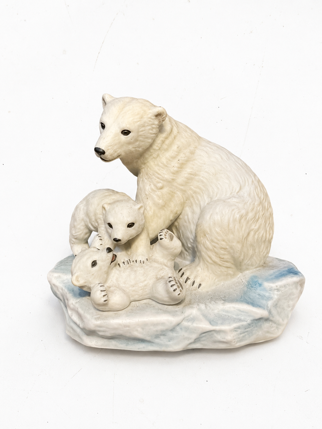 Vintage Homco Masterpiece Porcelain Polar Bear & Cubs Figurine 1993 – Endangered Species Collection