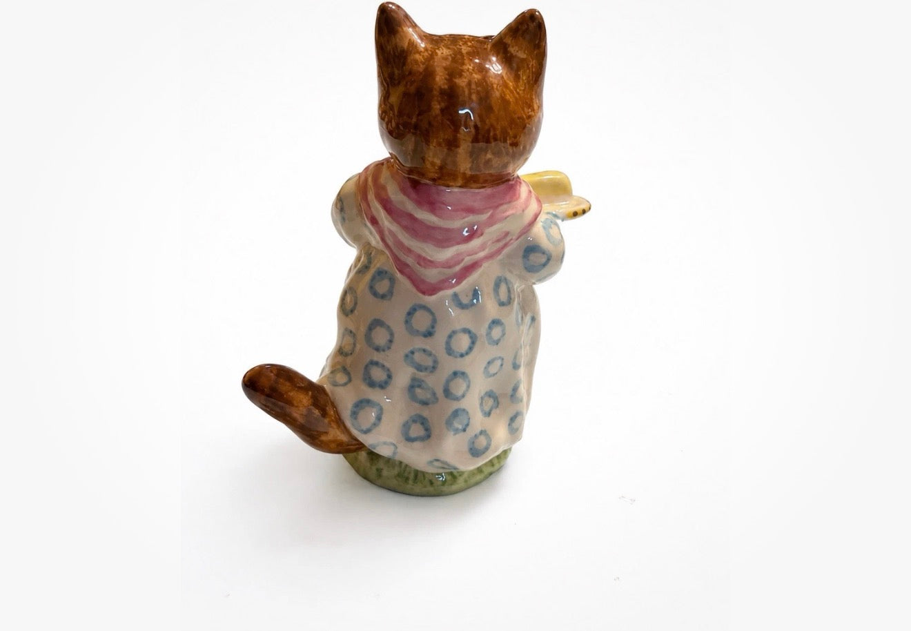 Royal Albert Mrs. Ribby Figurine Beatrix Potter 1989 England Cat with Pie & Jug