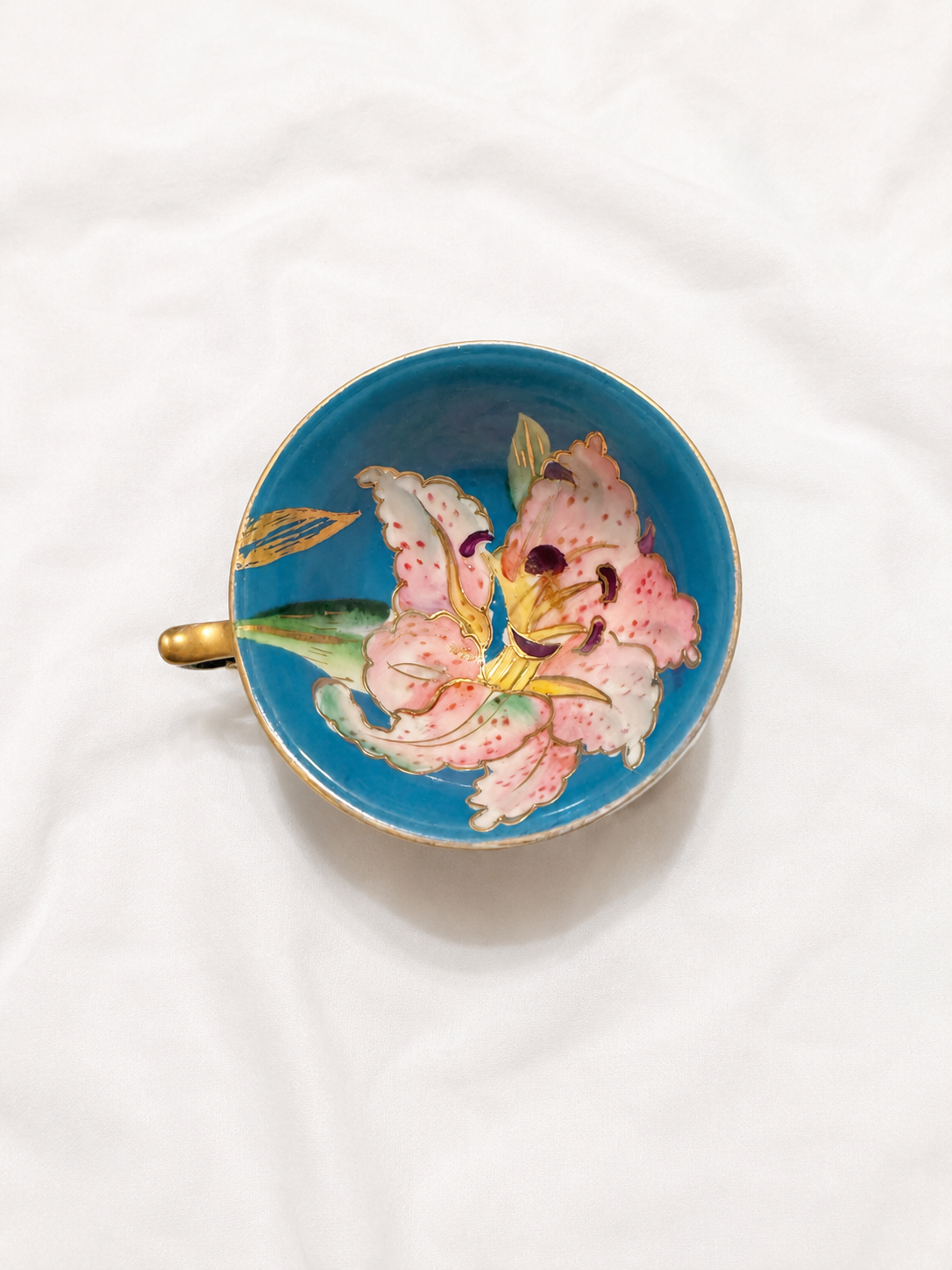 Vintage Hand-Painted Trimont China Teacup – Occupied Japan Floral Blue Interior Gold Handle